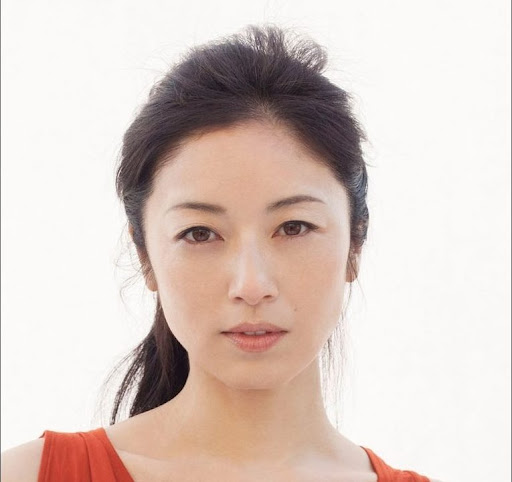 女性